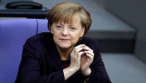 Merkel'den Flaş Katar Çağrısı