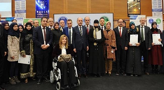 Bakan'ın Sertifika Dağıttığı Dernek FETÖ'cü Çıktı