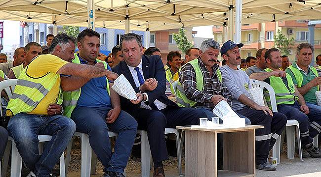 Başkan Piriştina İşçilerle Film İzledi