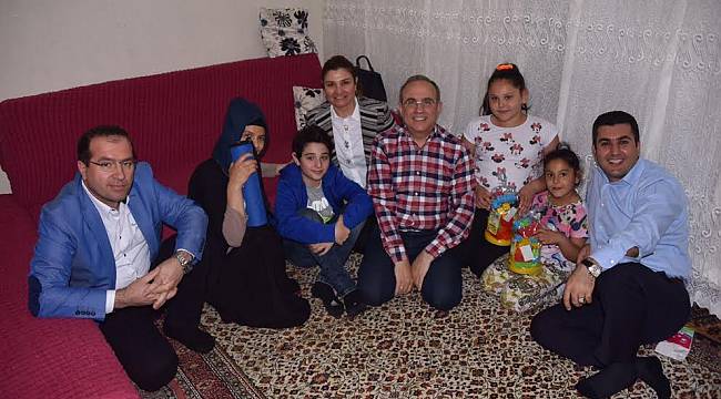 Başkan Uğurlu'dan Çat Kapı İftar Ziyareti