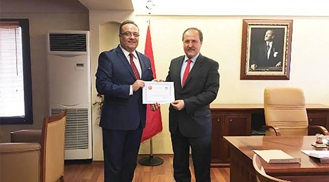 Bornova Kaymakamlığı'ndan Akın Coşkun'a Başarı Belgesi