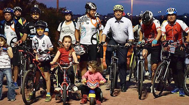 Bornovalılar İzmir’in Kazanması İçin Pedal Çevirdi