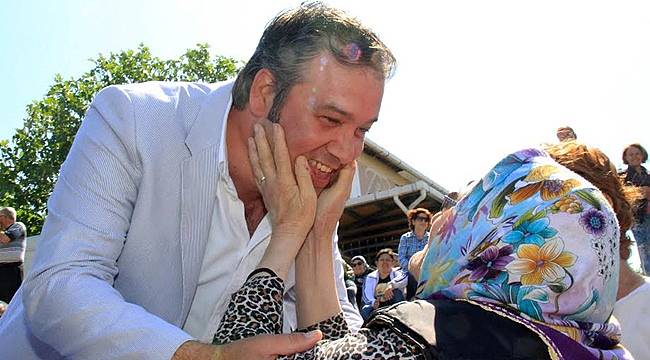 Buca’nın Murathan Mahallesi Çiçek Açtı