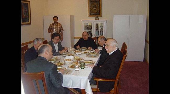 Burhan Kuzu'nun Gülen'le Fotoğrafları Yayımlandı
