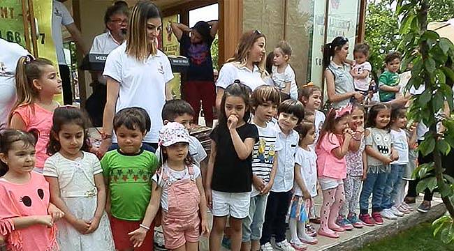 Çizmeli Kedi'nin Miniklerinden Anneler Günü
