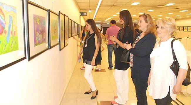 Çocuklar Mutluluğun Resmini Yaptı