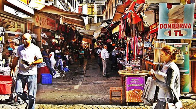 Esnafa Bayrak Asma Zorunluluğu Getirildi