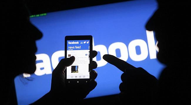 Facebook'ta Dedikodu Yaptı, Tazminatsız İşten Atıldı