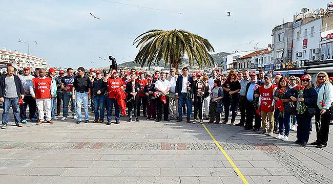 Foça'da 1 Mayıs Kutlaması