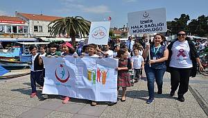 Foça'da ‘Sağlıklı Yaşam İçin Hareket Yürüyüşü’ Etkinliği