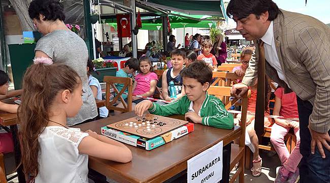 Foçalı Öğrenciler Akıl ve Zeka Oyunları Oynadı