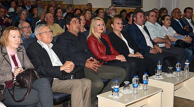 Hasan Hüseyin Korkmazgil ve Denizler Foça’da Anıldı