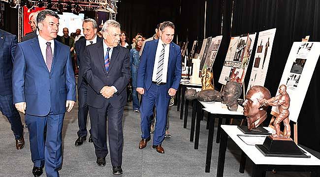 İzmir Kahramanı Fethi Sekin'i Unutmadı
