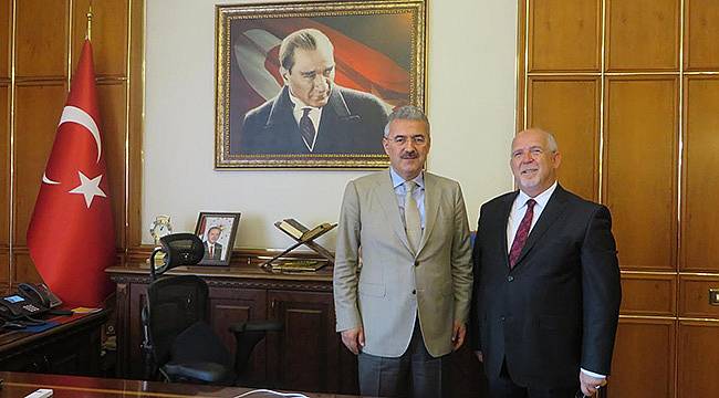 İzmir Valisi Erol Ayyıldız'a Makamında Ziyaret