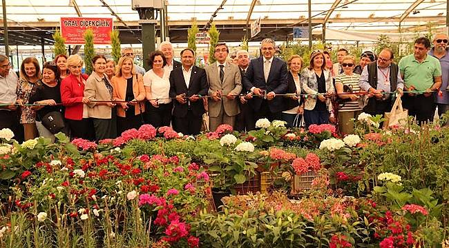 Karşıyaka Çiçek Festivali’ne Coşkulu Açılış