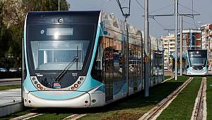 Karşıyaka Tramvayı'nda Seferler Başladı