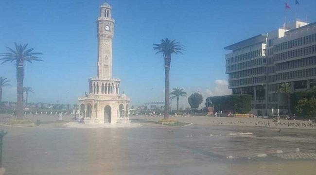 Konak Meydanı'nda İlginç Olay