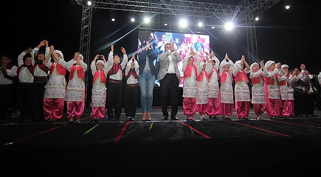 Menderes’te Halk Dansları Coşkusu