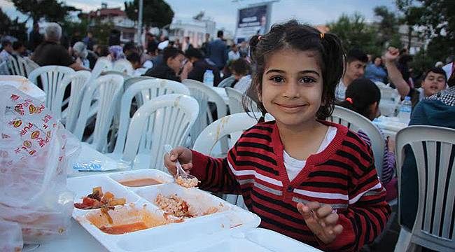Menderes’te İftarlar Bir Başka Güzel