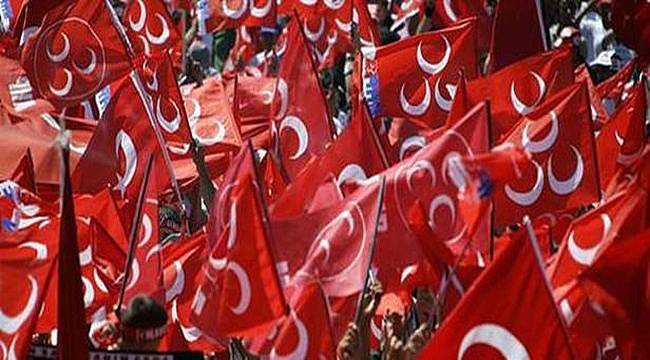 MHP İzmir'de İstifa Depremi!