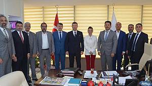 MÜSİAD İzmir’den İl Sağlık Müdürüne Ziyaret