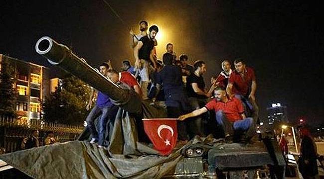 Petek: Darbe Girişiminin Haber Alınamaması İstihbarat Zaafı