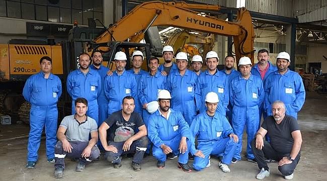 Romanlar, Ezberleri “İlle de Bir İş Olsun” ile Bozuyor