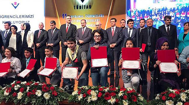 TÜBİTAK Ortaokullar Yarışmasında İzmir Başarısı