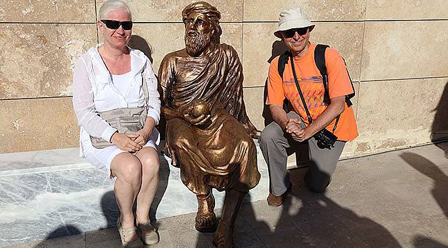 Anaksagoras'ın Heykeli Bakıma Alındı
