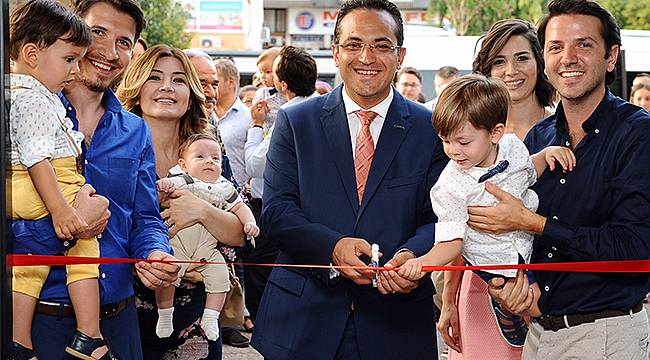 Başkan Çocuklarla Birlikte Açılış Yaptı