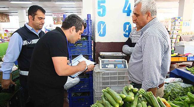 Bayraklı’da Hem Esnaf Hem Vatandaş Memnun