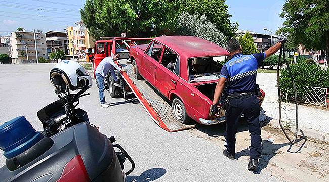 Bayraklı'da Hurda Araçlara Geçit Yok