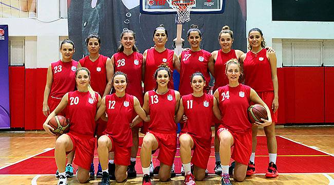 Bayraklı’nın Perileri 1’inci Ligde