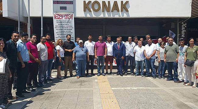 CHP Konak İlçe Başkanı Şakir Başak Grevdeki İZDENİZ İşçilerini Ziyaret Etti