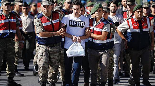 Darbecinin 'Hero' Tişörtüne Soruşturma