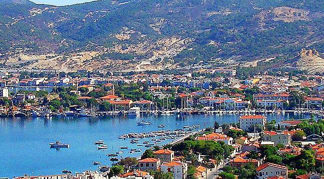 Foça'da Sergiye Davet Var