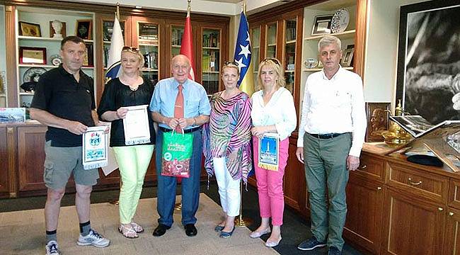 İzmir Bosna Sancak Derneği Visoko Belediyesi Televizyonu'nu Ağırladı