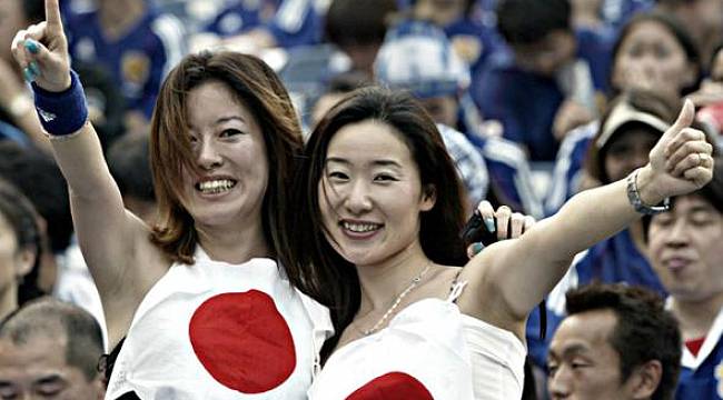 Japonya'da Gençlerin Cinselliğe Soğuk Bakıyor Siyasetçiler Kaygılı