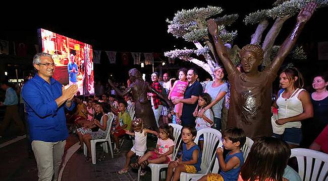 Karşıyaka’nın Parklarında Konser Zamanı