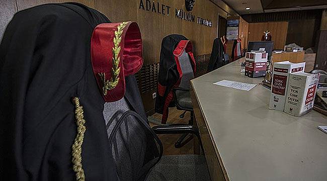 Kurumundaki FETÖ'cüleri İhbar Eden Memur İhraç Edildi