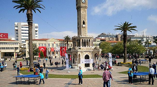 Masa Tenisinde İzmir Farkı