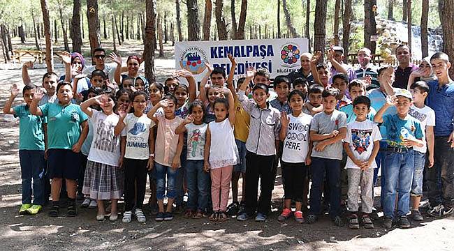 Öğrencilerden Başkan Ağabeylerine Teşekkür