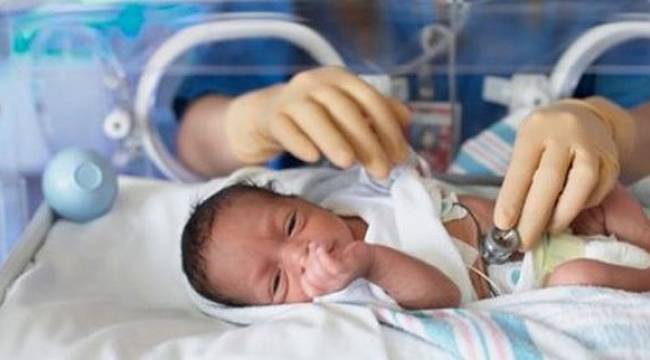 Prematüre Bebeklerin Bakımına Evde de Devam Edilmeli