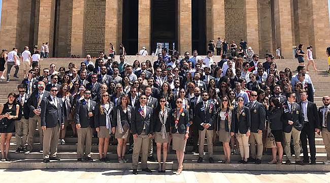 Rotaract'ta Yeni Dönem Ata'yı Ziyaretle Başladı