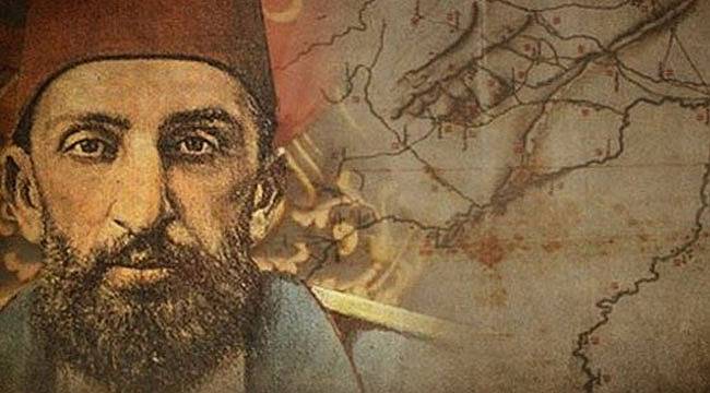 'Türkiye'de Tarih Hâlâ Canlı Bir Savaş Alanı'