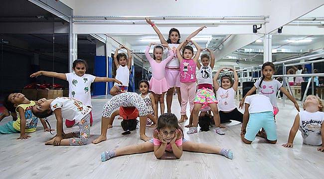 Bayraklı Belediyesi’nin Farklı Branşlarda Açtığı Kurslar Yoğun İlgi Görüyor