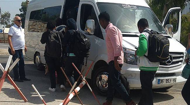 Foça'da 57 Suriyeli Yakalandı