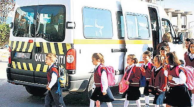 İzmir'de 1 Yılda 39 Sahte Plakalı Servis Yakalandı