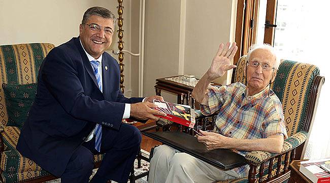 İzmir’in ilk ve İkinci Genel Sekreterleri Bir Arada