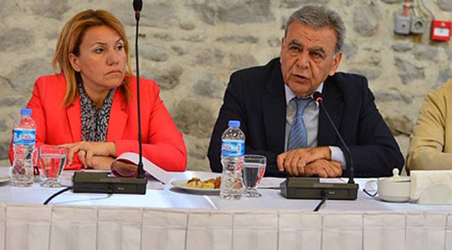Kocaoğlu Uyar Kol Kola Delege Oldu